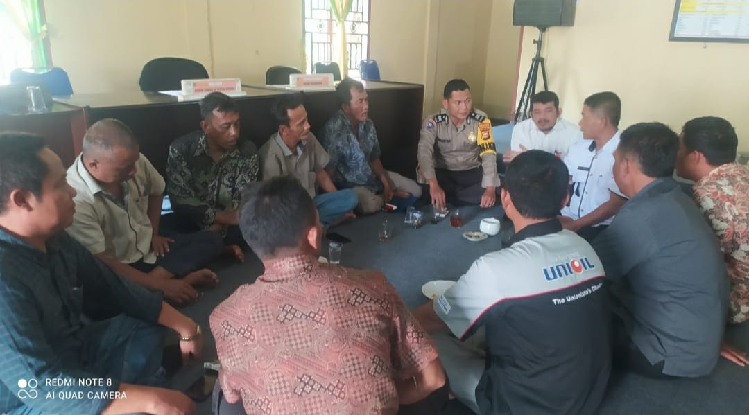 Sosialisasi Pilkada Damai, Polsek Pujud Ajak Perangkat Desa Berkolaborasi