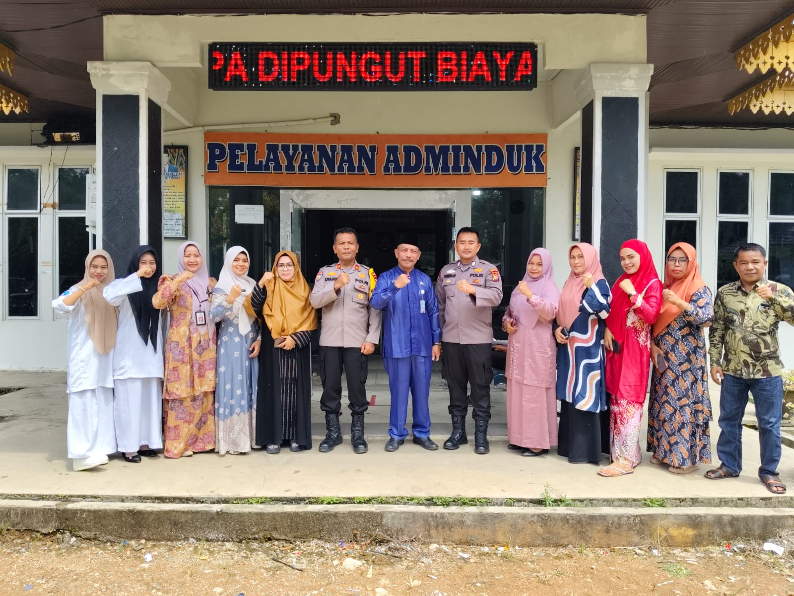 Sat Binmas Polres Rohul Bersama Pegawai Disdukcapil, Berkolaborasi Wujudkan Pilkada Damai 