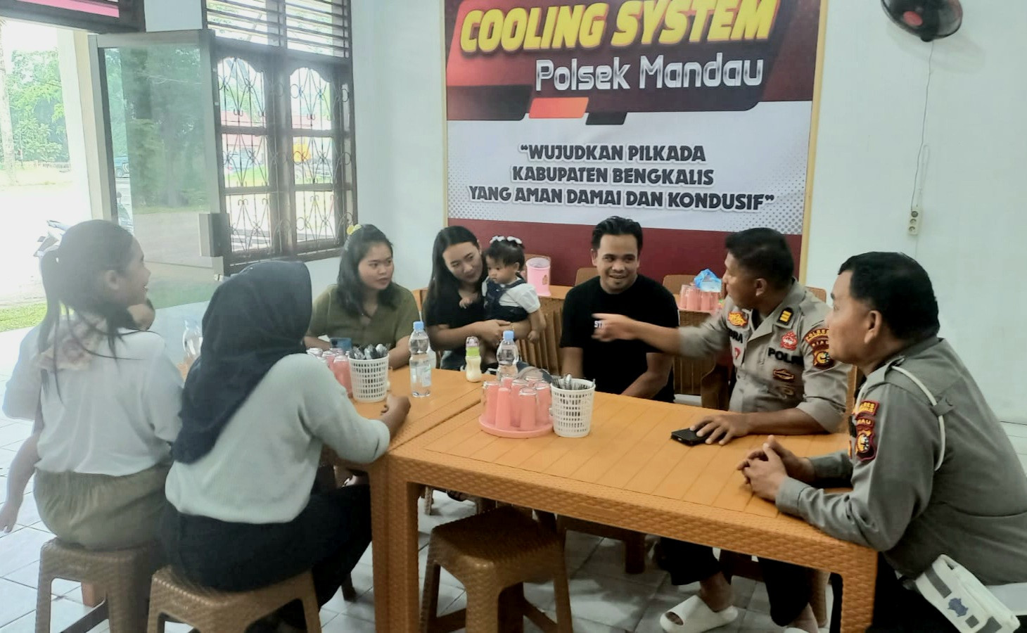 Polsek Mandau Himbau Keluarga Tahanan Sukseskan Pemilukada Damai 2024