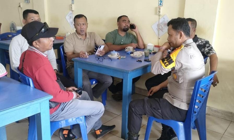 Sambangi Warga, Polsek Sungai Apit Sampaikan Pesan Pemilukada Damai