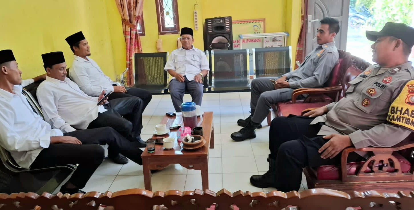 Bhabinkamtibmas, Linmas, dan FKPM Komitmen Ciptakan Keamanan Pemilukada 2024