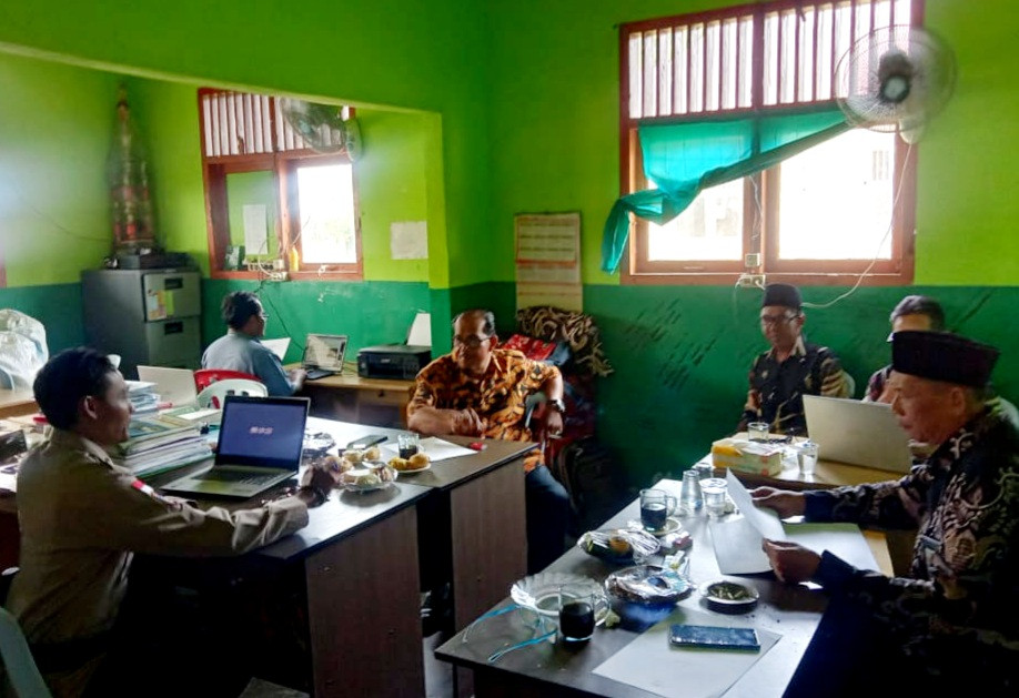 Sambut Pilkada, Polsek Bantan Ajak Pemdes Muntai Jaga Kamtibmas dan Netralitas