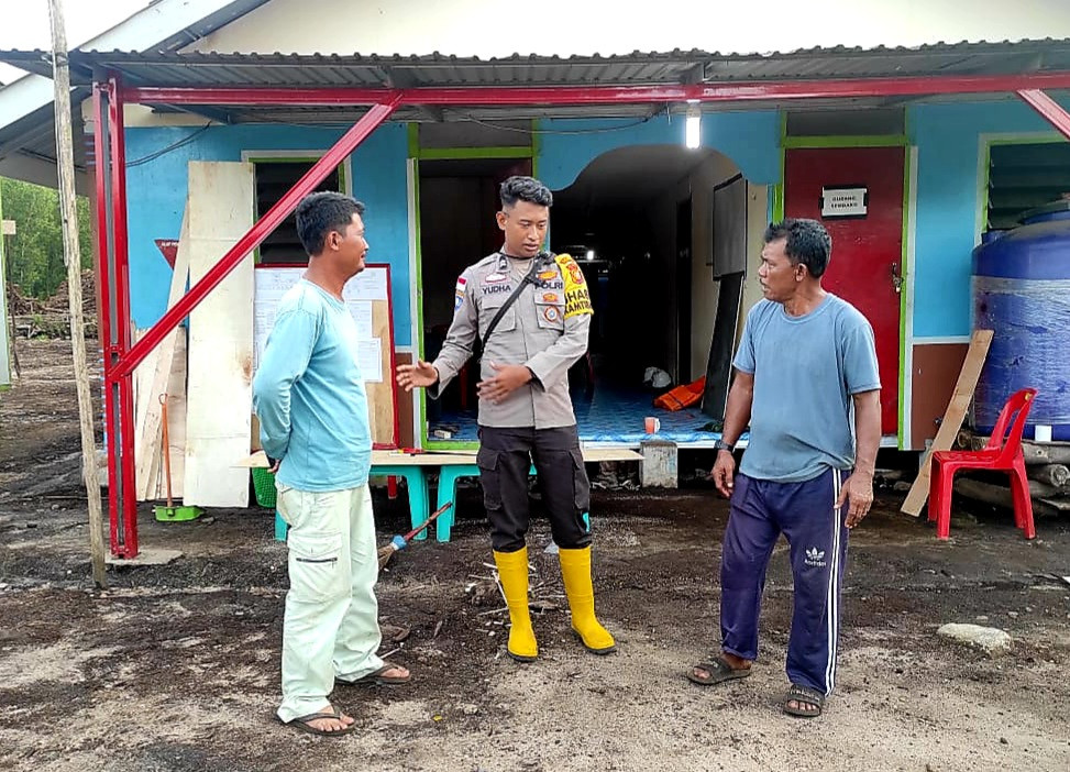 Polsek Rupat Sosialisasikan Pilkada 2024 ke Perusahaan di Wilayah Binaan