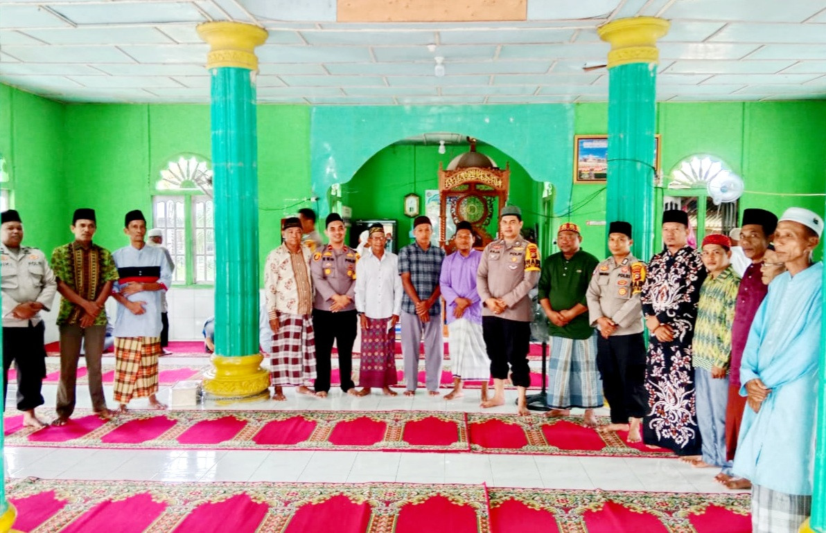 Gema Binluh Upaya Polsek Siak Kecil Sosialisasikan Pilkada Damai di Desa Liang Banir