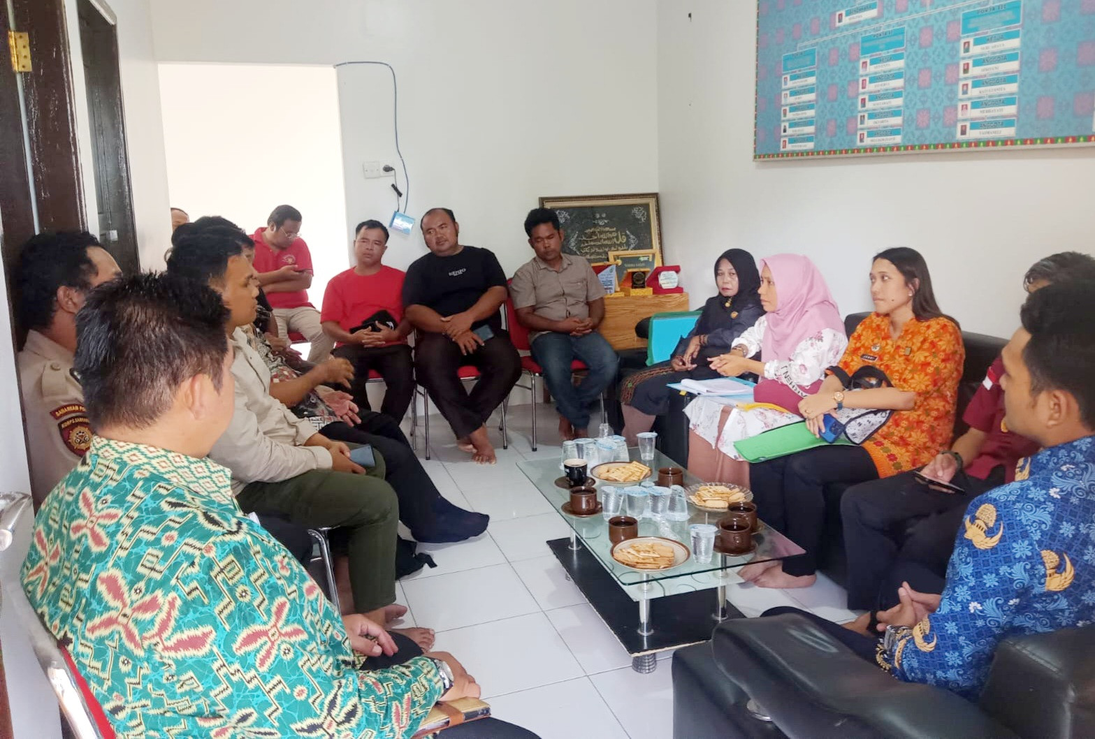 Sambang Warga, Bhabin Tuah Negeri Ciptakan Pilkada 2024 Aman dan Kondusif 