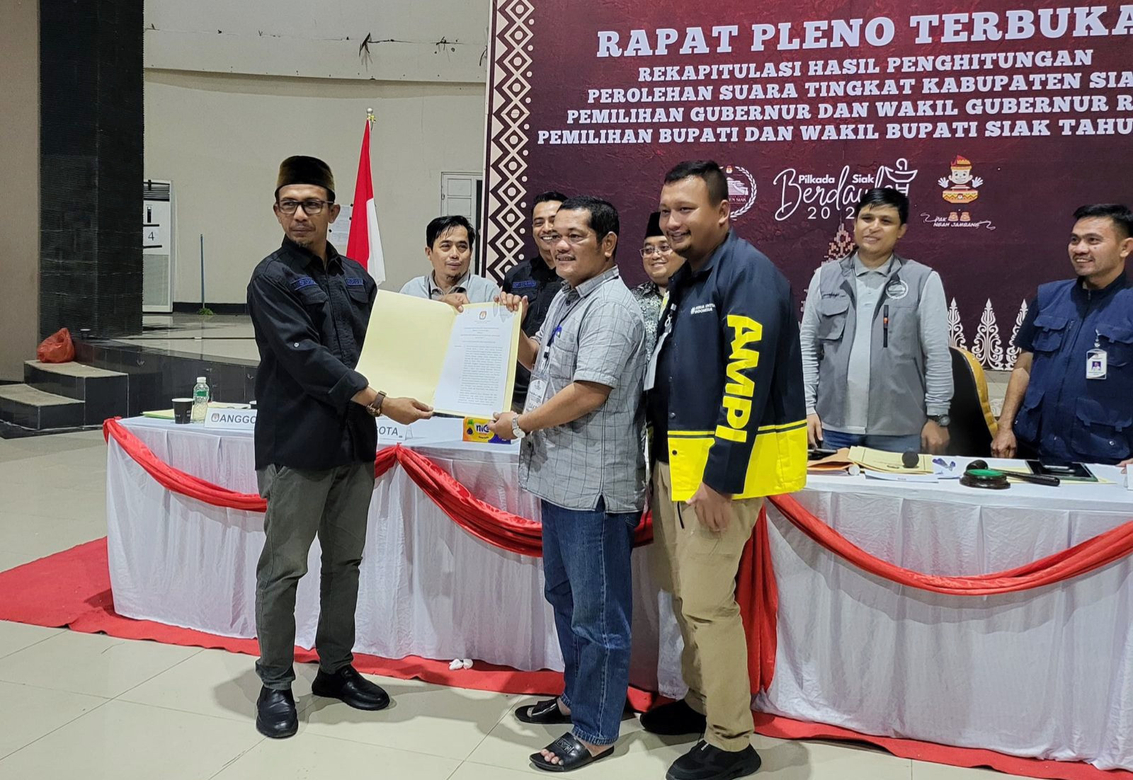 Pleno Selesai, KPU Tetapkan Paslon Afni-Syamsurizal Unggul di Pilkada Siak