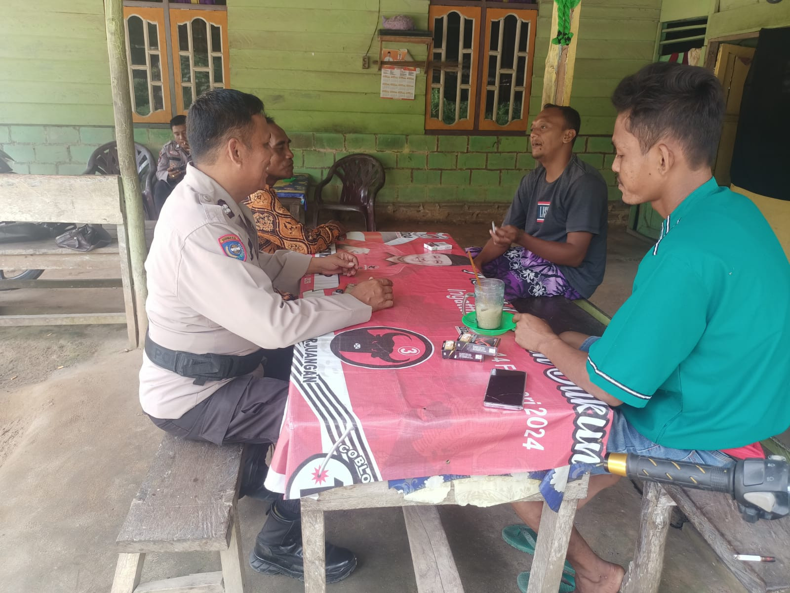 Bersama Tokoh Masyarakat, Polsek Pujud Sampaikan Pesan Cooling System