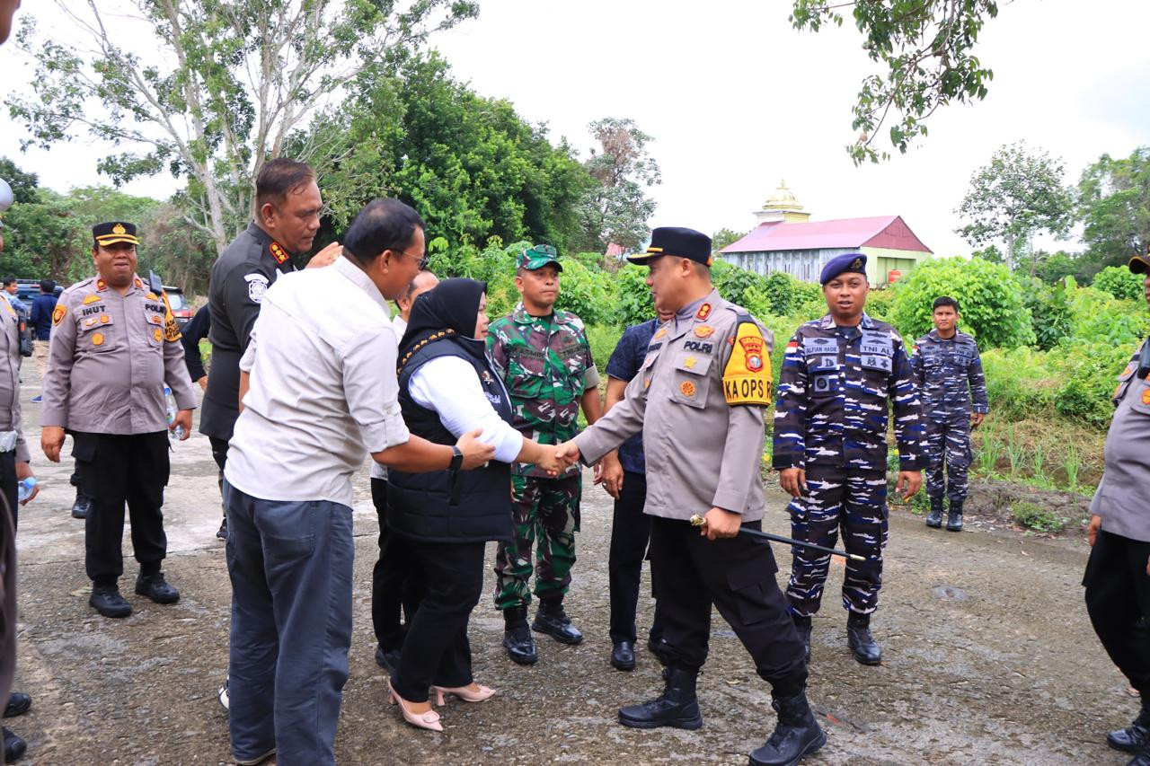 Jaga Stabilitas Sosial Paska Pilkada, Kapolres Rohil bersama KPU Kabupaten Cooling System di Bagan Siapiapi 