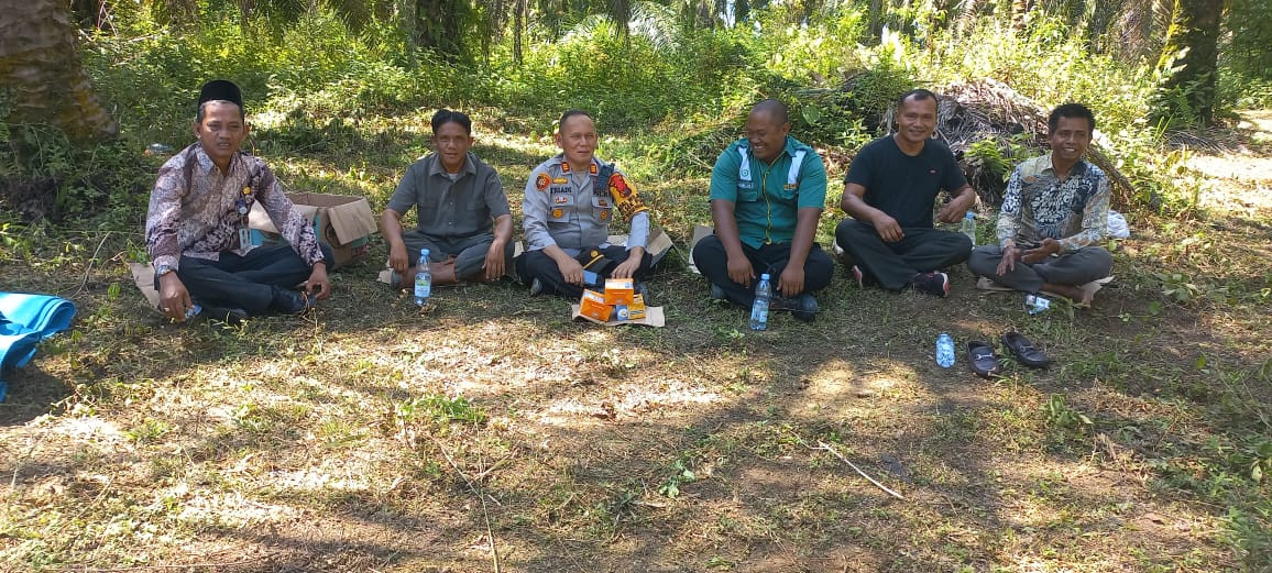 Sambangi Kehumasan Perusahaan, Kapolsek Pujud Sampaikan Pesan Cooling System 
