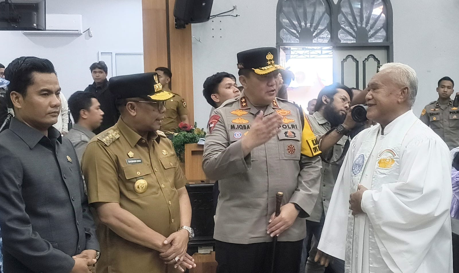 Jelang Natal, Kapolda dan Pj Gubernur Riau Cek Gereja dan Pos PAM Nataru