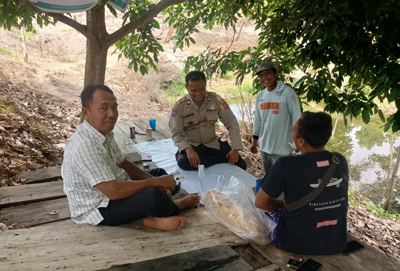 Sambangi Warga Pujud Utara, Polsek Pujud Sampaikan Pesan Kamtibmas ke Masyarakat