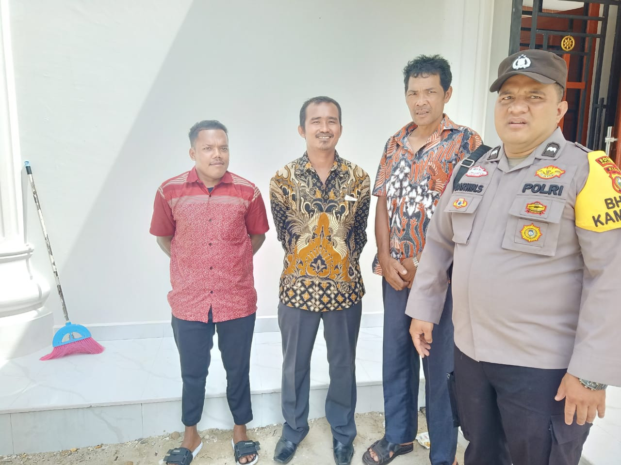 Gelar Patroli Rutin, Personil Polsek Pujud Sambangi Warga Tanjung Sari