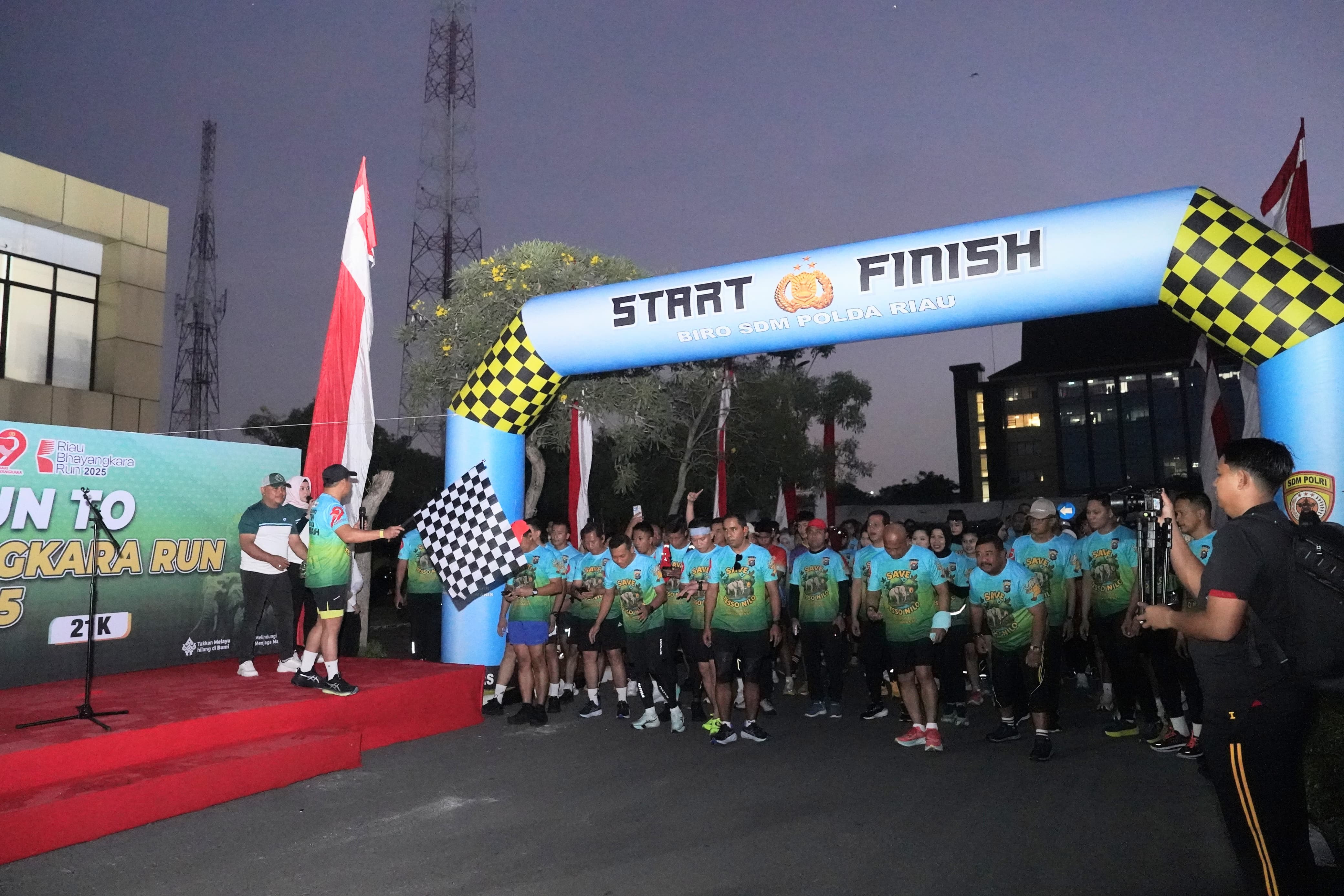 Ratusan Peserta Meriahkan Fun Run Menuju Riau Bhayangkara Run 2025