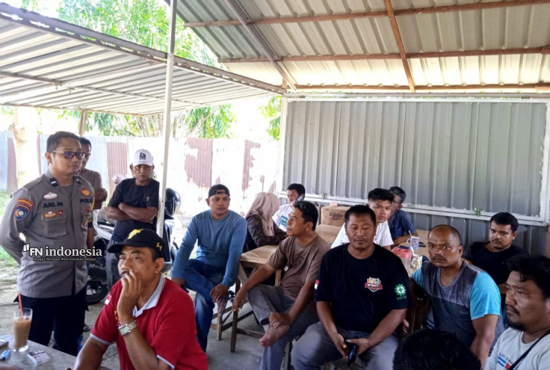 Giat Cooling System, Bhabinkamtibmas Polsek Tenayan Raya Pastikan Pilkada 2024 Aman dan Kondusif 