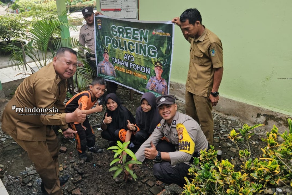 Bhabinkamtibmas Polsek Batu Hampar Ajak Siswa Cinta Lingkungan Lewat Program Green Policing