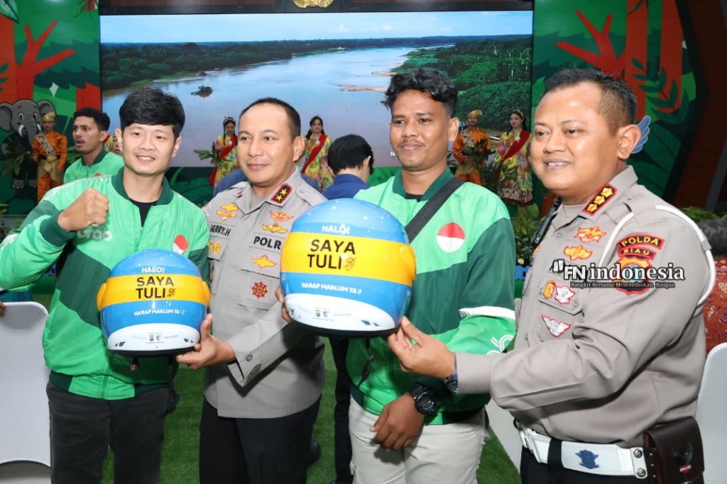 5.000 Bibit Pohon dan Helm Disabilitas, Komitmen Polda Riau Jaga Lingkungan dan Keselamatan