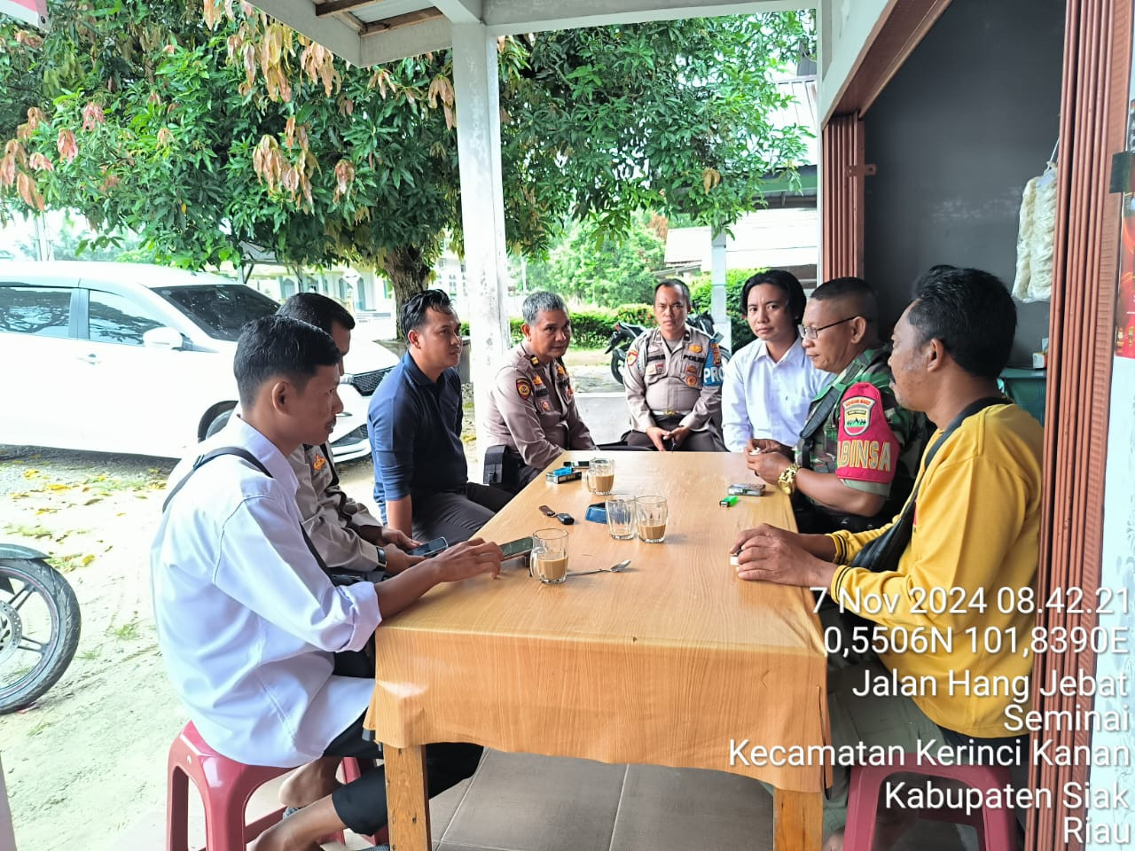 Polsek Kerinci Kanan Gelar Cooling System dan Patroli Dialogis untuk Amankan Jelang Pilkada 2024