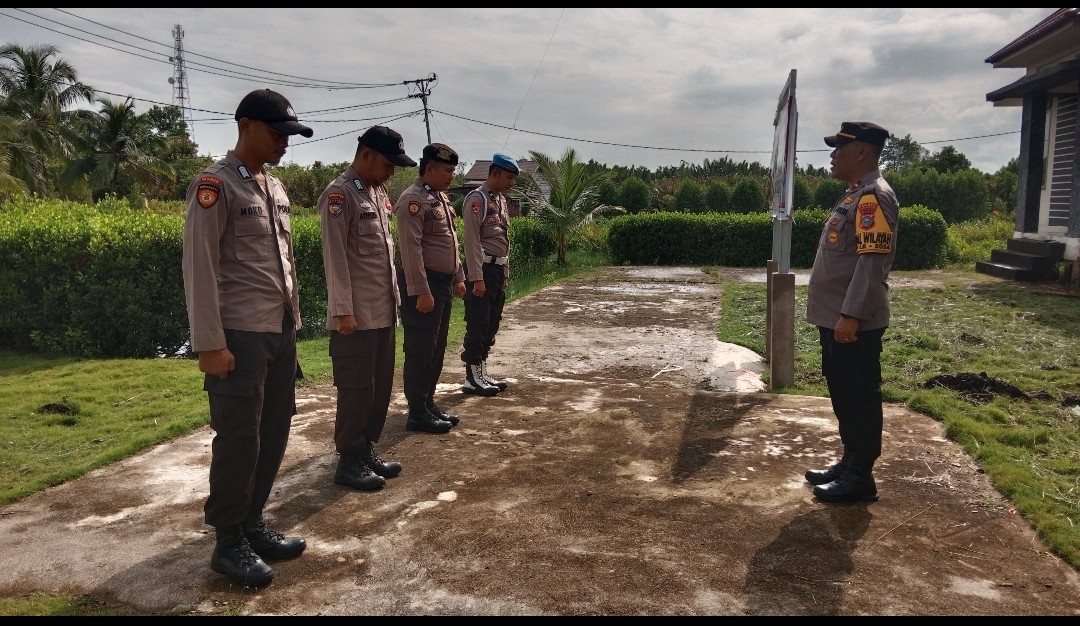 Kapolsek Teluk Belengkong Gelar Apel Persiapan Pengamanan Kampanye Pasangan Calon Bupati Inhil 2024