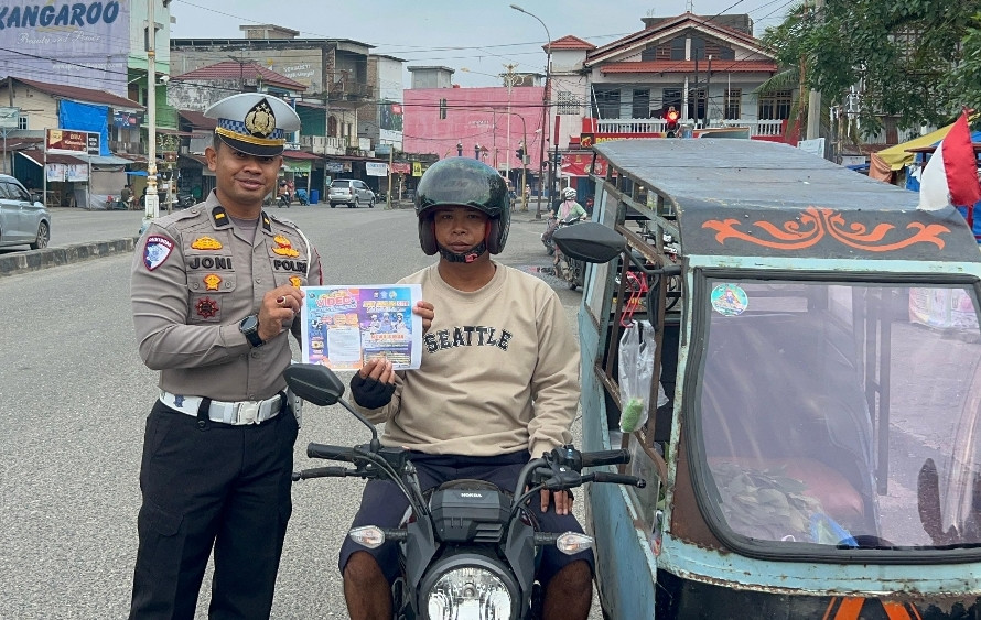 Sosialisasi Program Riau adalah KITA ke Pengguna Jalan, Satlantas Polres Rohul Sampaikan Pesan Pilkada Damai