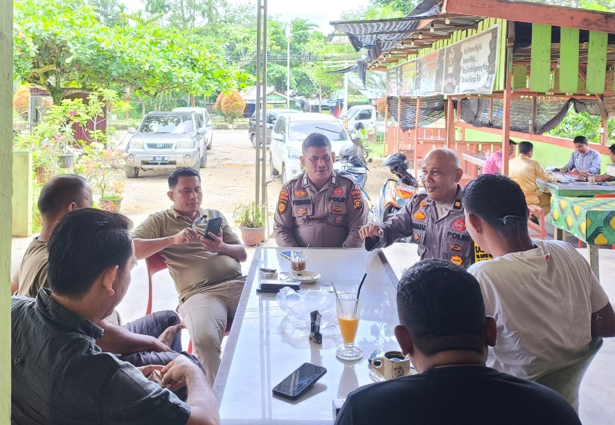 Jaga Kamtibmas Tahapan Pilkada 2024, Personil Sat Binmas Polres Rohul Rutin Sosialisasi Cooling System 