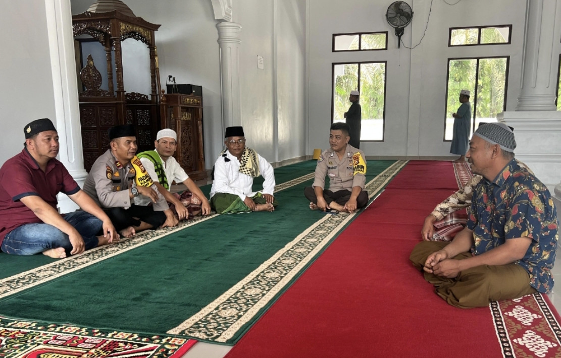 Iptu Suheri  Pimpin Personil Polsek Tambusai Utara Sosialisasi Dan Edukasi Pilkada Damai 