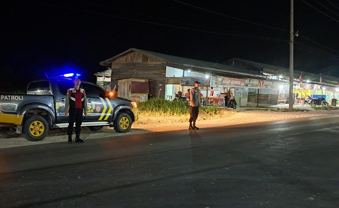 Polsek Kerinci Kanan Gelar Patroli KRYD, Tingkatkan Keamanan di Objek Vital dan Tempat Keramaian