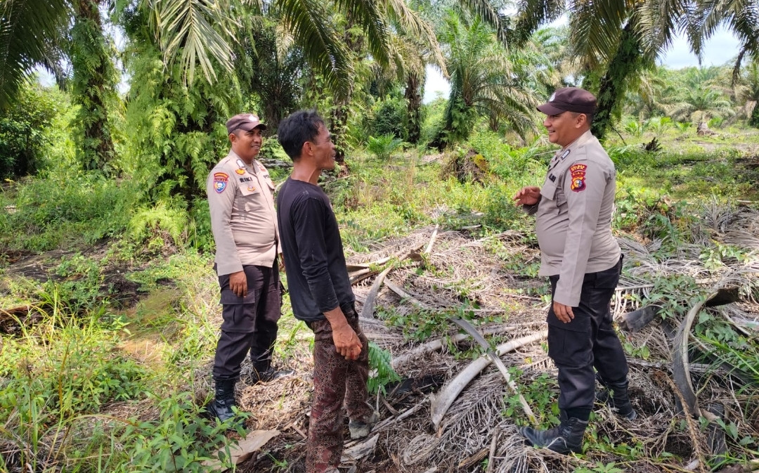 Polsek Sungai Mandau Intensifkan Patroli Titik Api untuk Antisipasi Karhutla dan Dukung Pilkada 2024 yang Kondusif