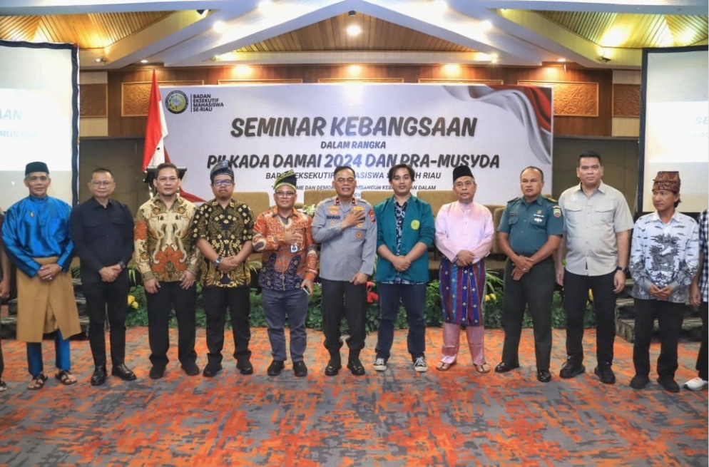 Wakapolda Brigjen K Rahmadi Hadiri Seminar Kebangsaan Ajak Mahasiswa Dukung Pilkada Damai 2024 - (Ada 0 foto)