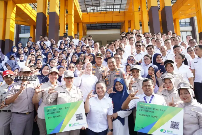 Ratusan PPPK dan PHL Terima BPJS Ketenagakerjaan dari Polda Riau