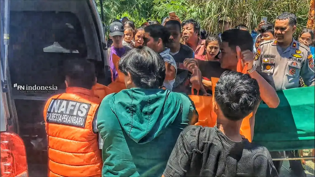 Cekcok Berujung Maut, Pria 64 Tahun Bunuh Mantan Istri dengan Parang di Pekanbaru