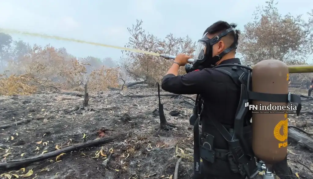 Polda Riau Salurkan 30 Oksigen Portabel dan 25 Ribu Masker untuk Penanganan Karhutla Kerumutan