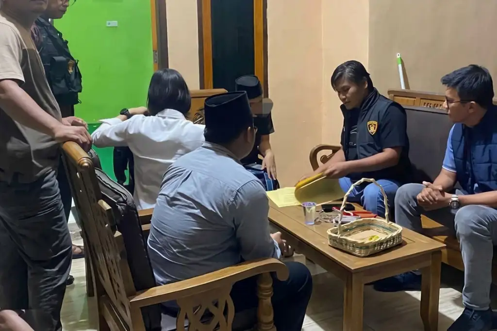 Pemilik Ponpes di Siak Ditangkap, Ajak Santri Bersihkan Aula Jadi Modus Pencabulan