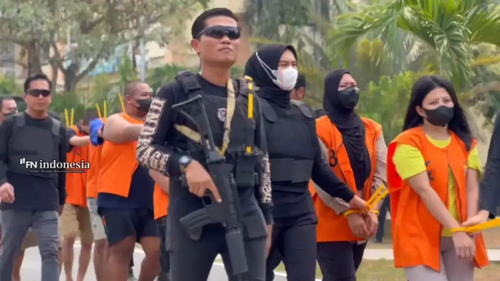 Polres Siak Bongkar Sindikat SIM Palsu Lintas Wilayah, 8 Tersangka Ditangkap